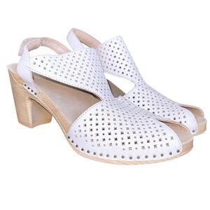 Dansko 40 - 9‎ Vintage White Ivory Teagan Leather Laser Cut Sandals